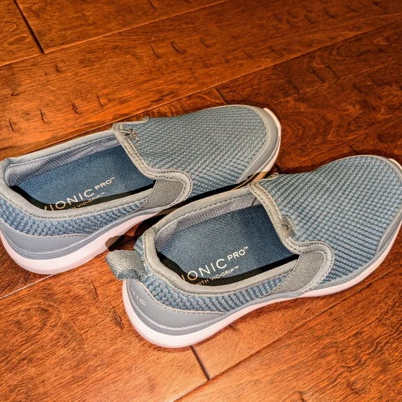 Vionic Womens Julianna Sz 5 Sage Green Slip-on Sneaker Mesh Work Shoe Comfort - Picture 4 of 12